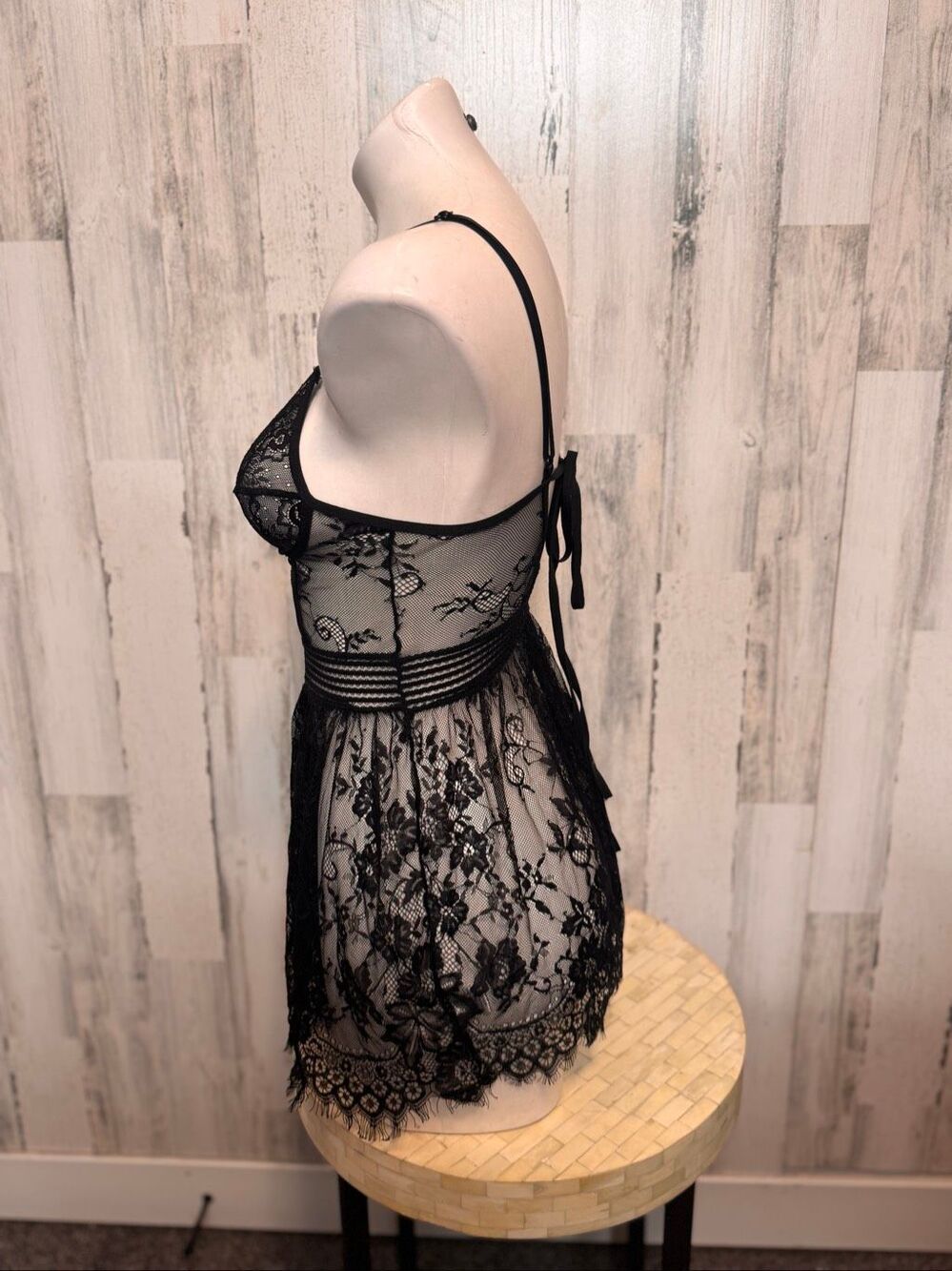 Black Floral Lace Babydoll Lingerie Chemise Open Back Eyelash Hem Womens Small - Picture 2 of 7